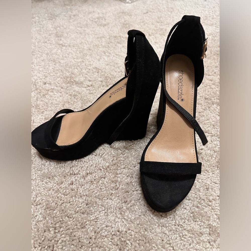 Woman’s Wedge Heel
